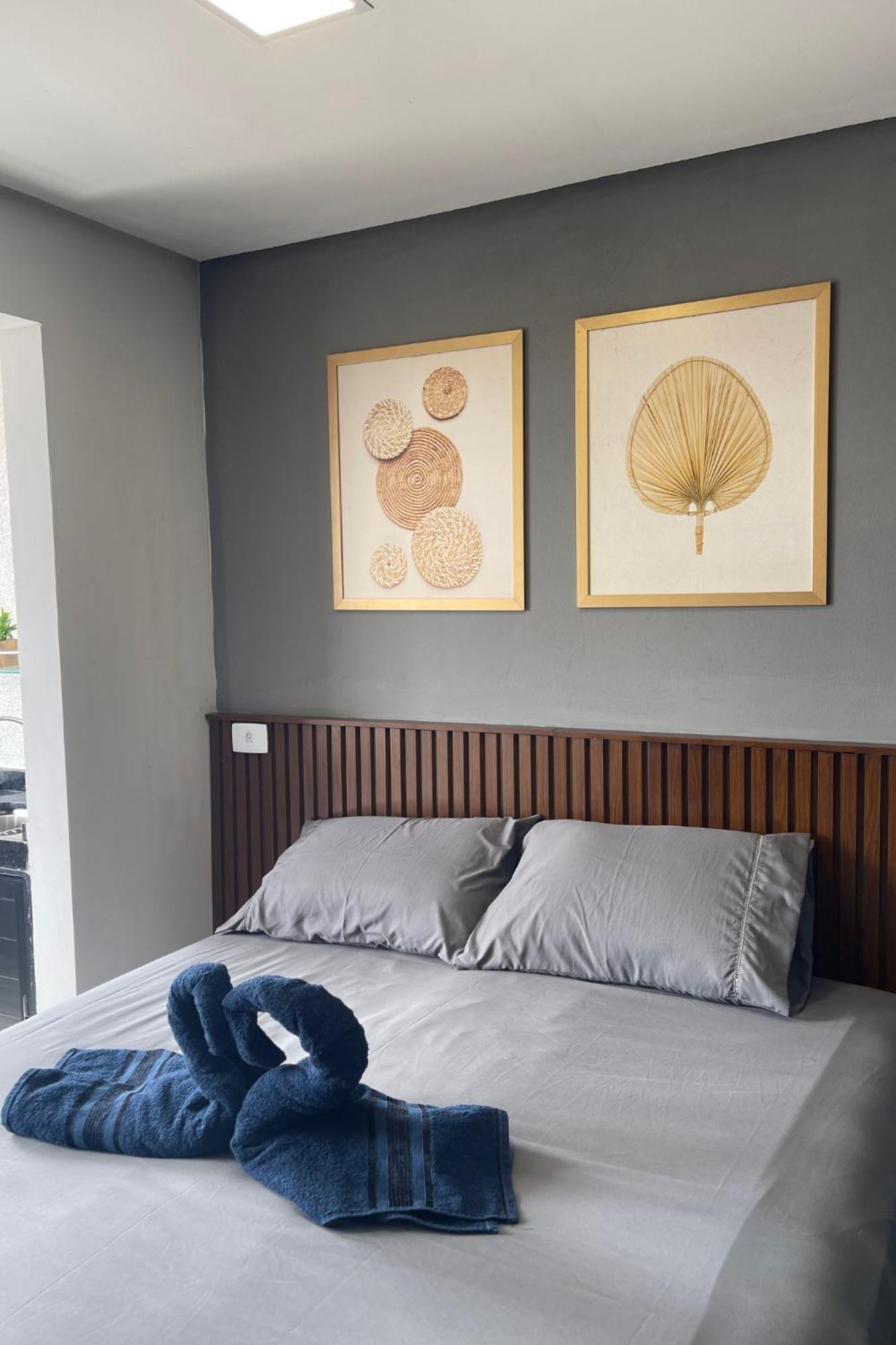Flat Oliveira - *